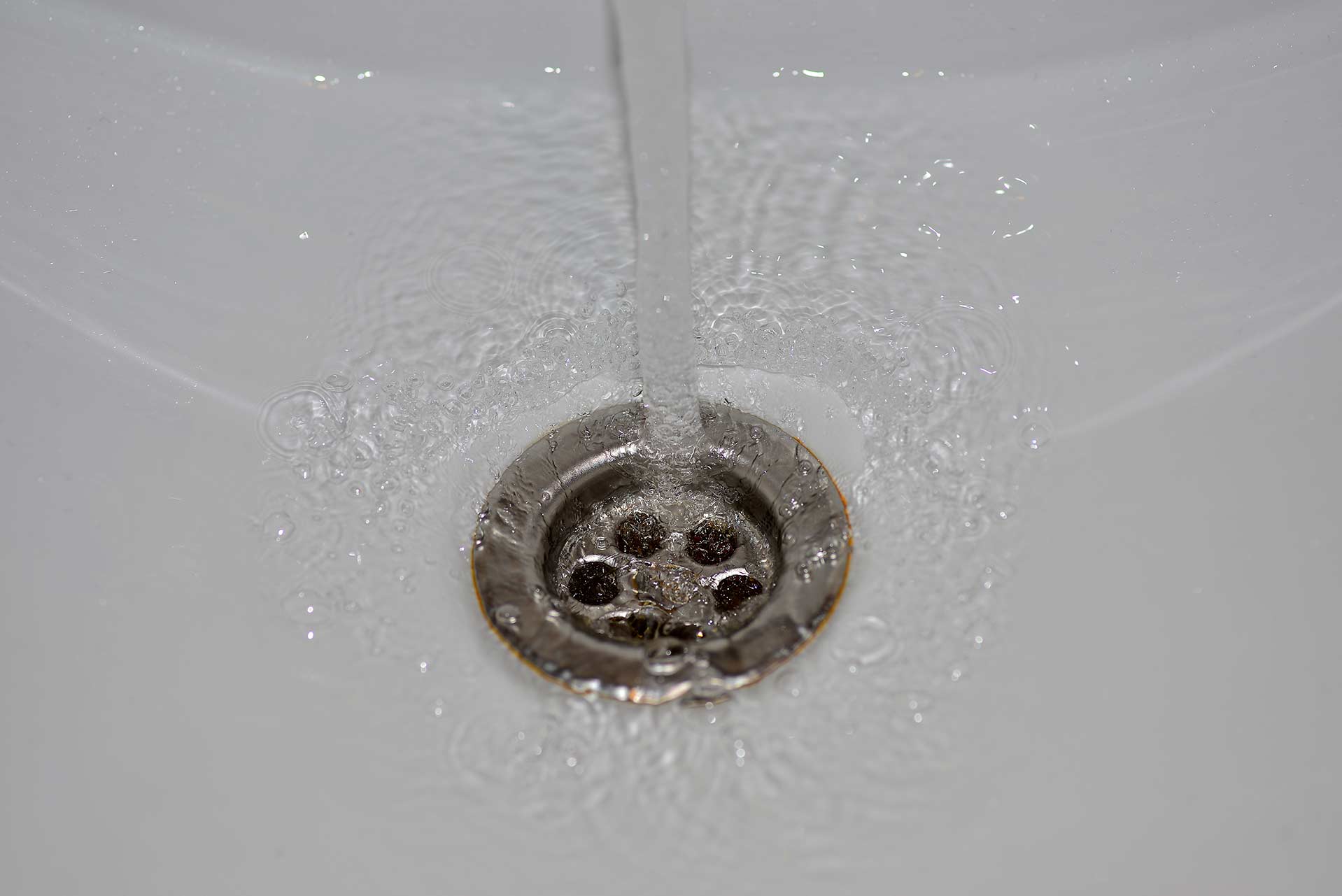 A2B Drains provides services to unblock blocked sinks and drains for properties in Newport Shropshire.